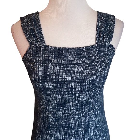 Sugarlips Dress - Picture 2 of 6